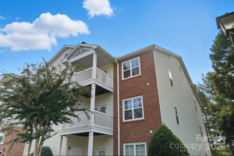 10526 Hill Point Court Charlotte NC 28262
