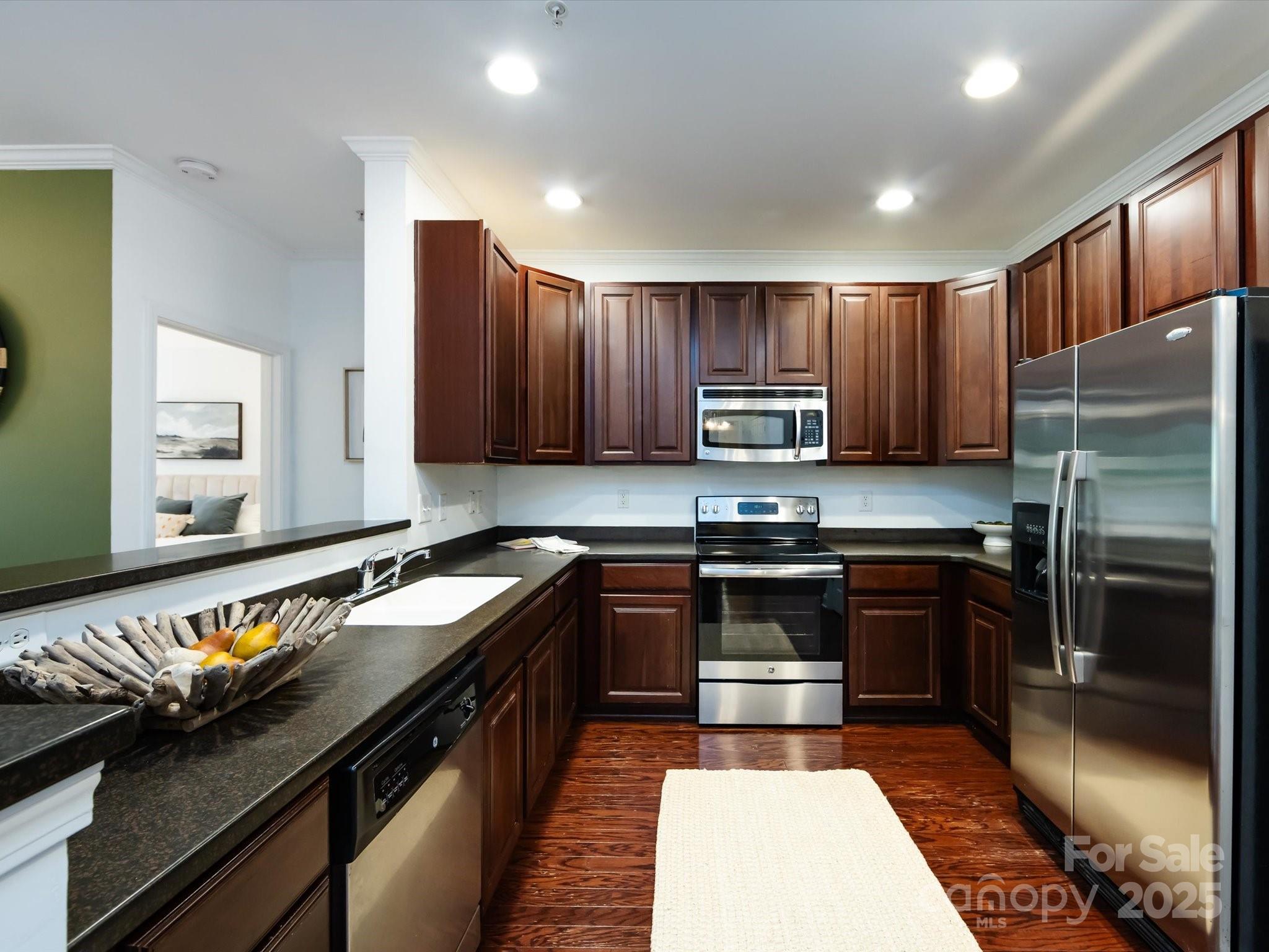 1000 E Woodlawn Road Charlotte NC 28209