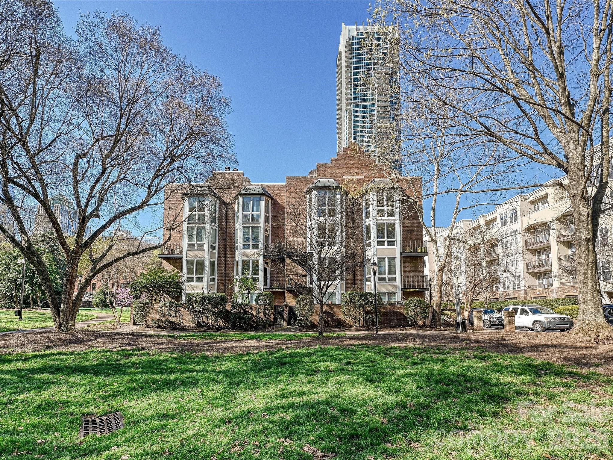 328 W 6th Street Charlotte NC 28202