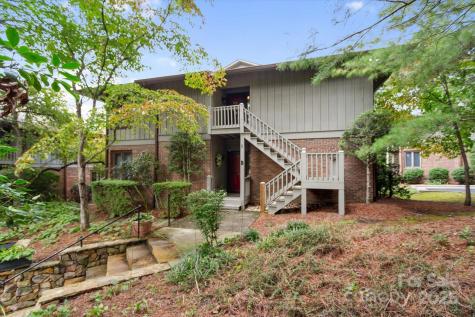 8A Cove Overlook Drive Hendersonville NC 28739