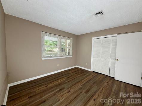 8 Creekside Lane Asheville NC 28803