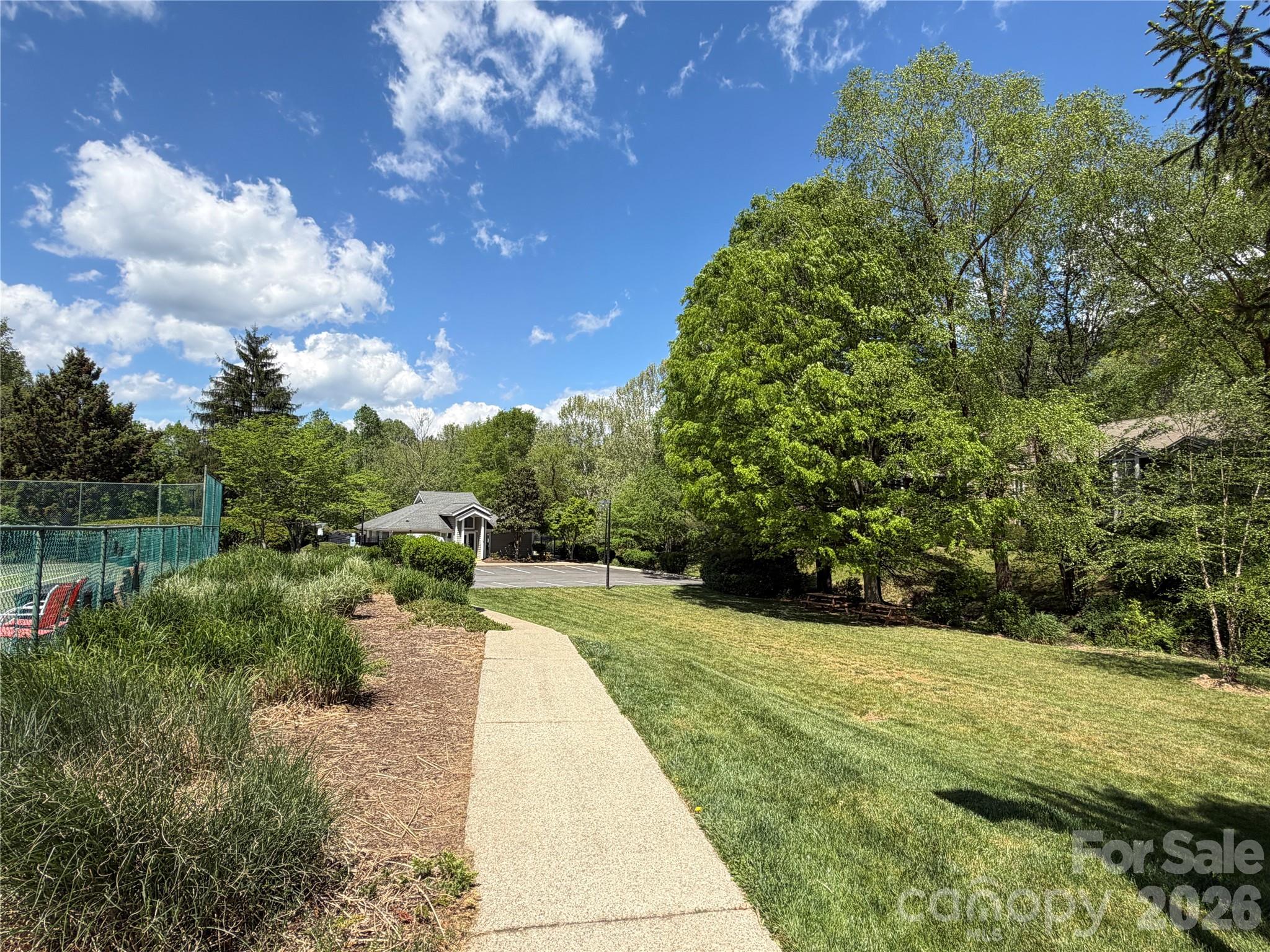 8 Creekside Lane Asheville NC 28803