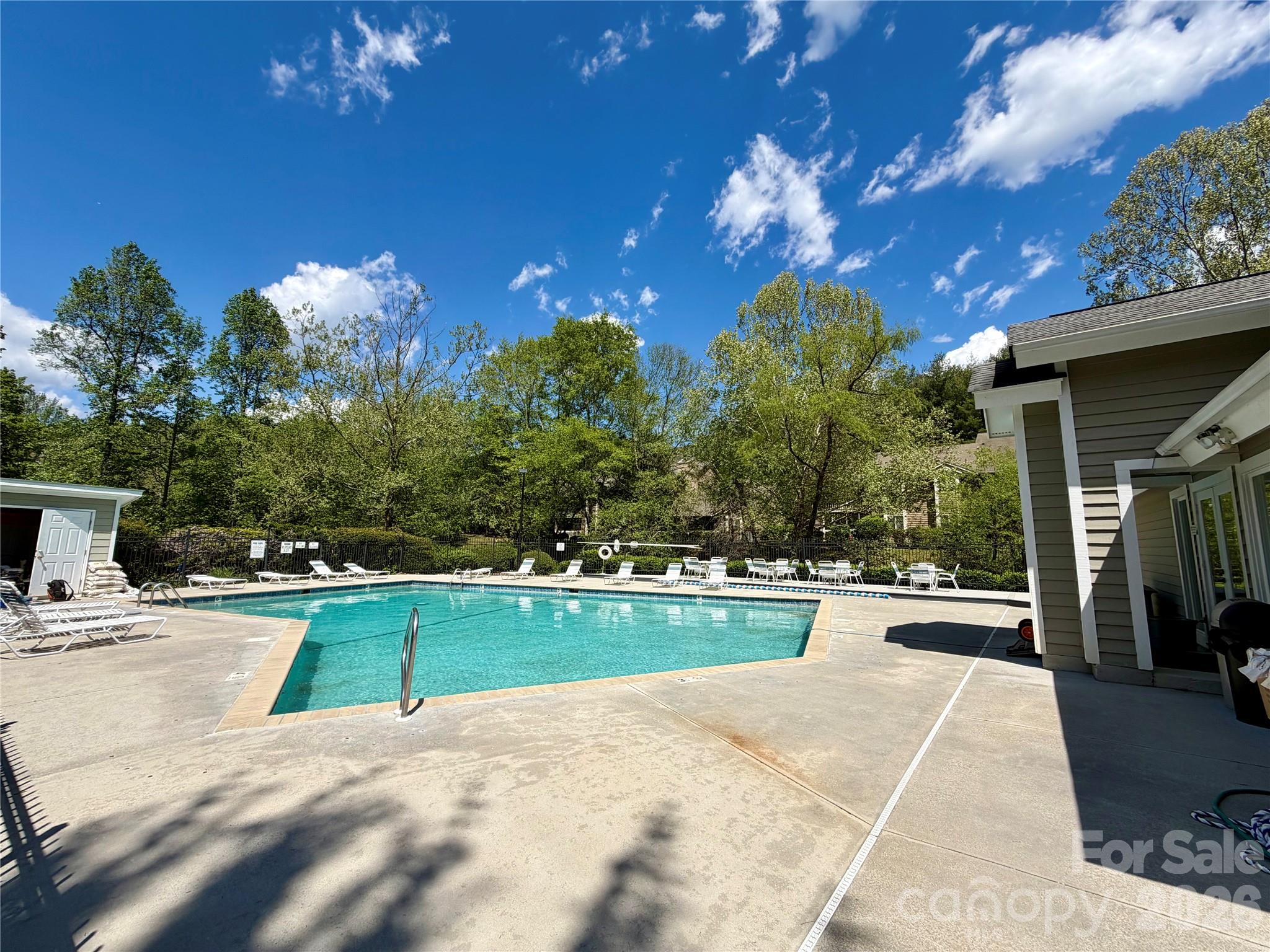 8 Creekside Lane Asheville NC 28803