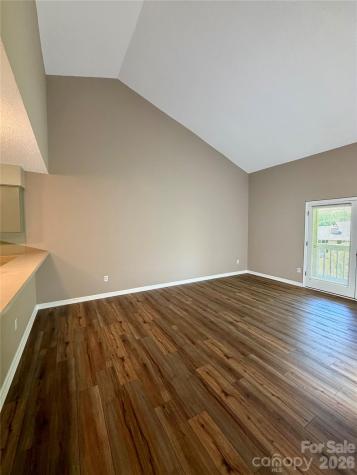 8 Creekside Lane Asheville NC 28803