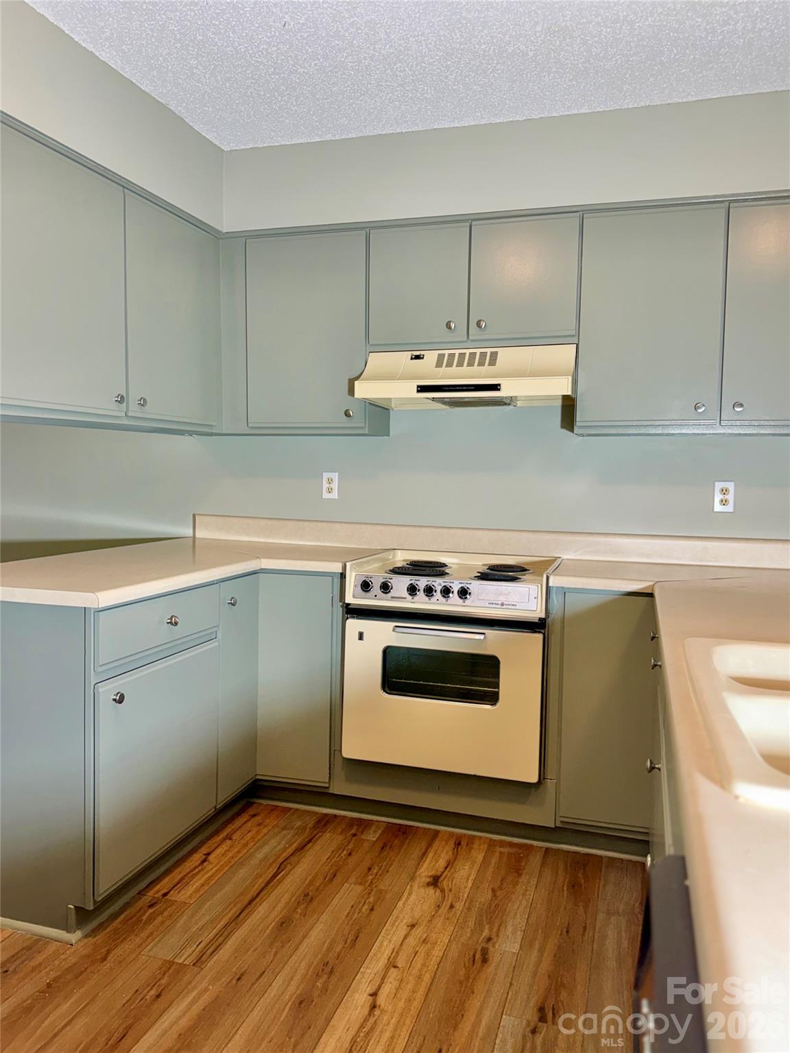 8 Creekside Lane Asheville NC 28803