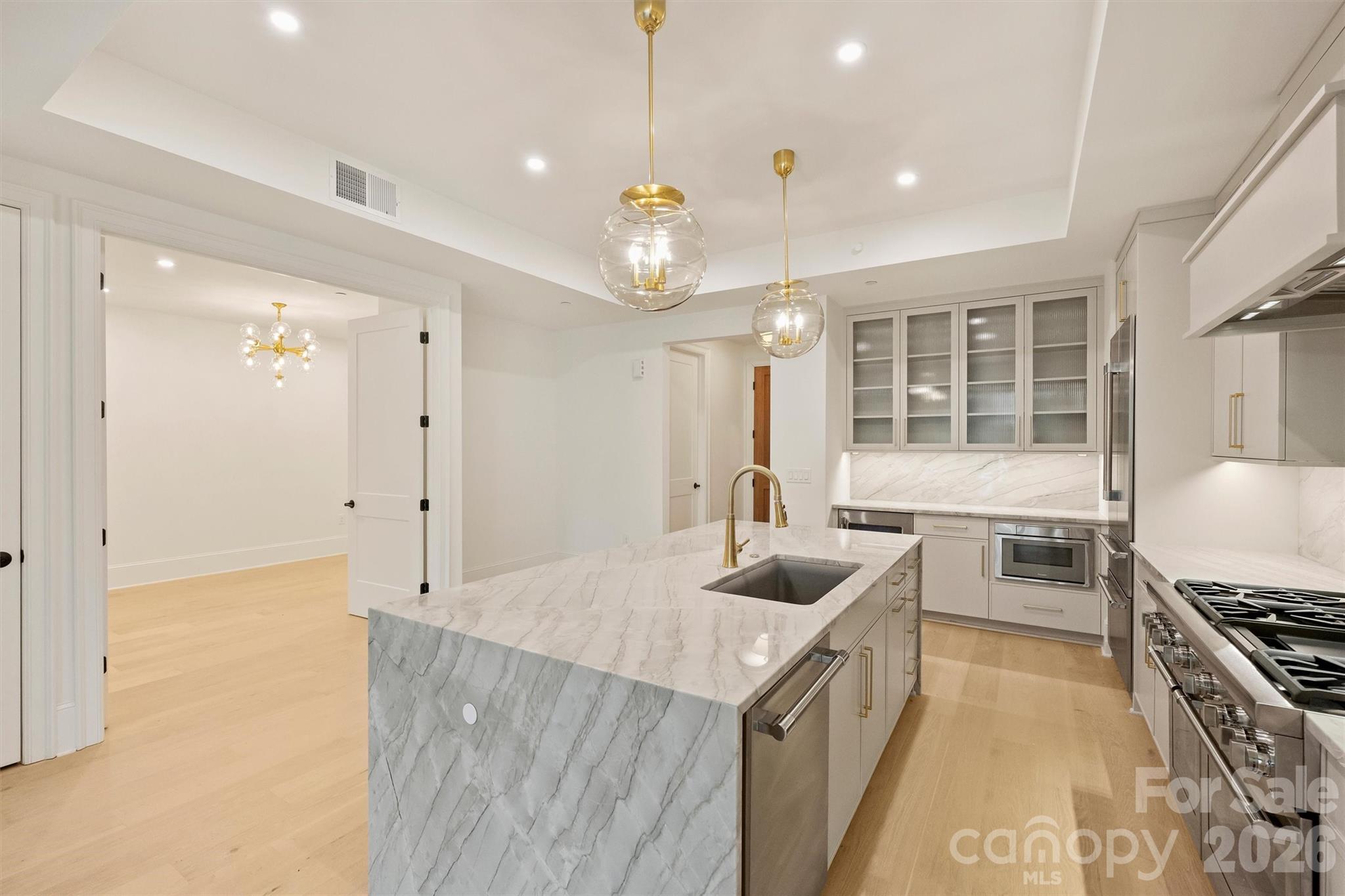 409 Queens Road Charlotte NC 28207