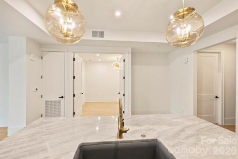 409 Queens Road Charlotte NC 28207
