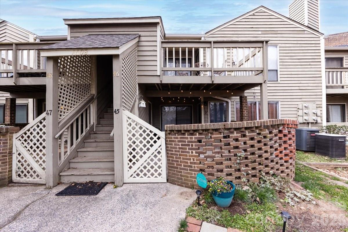 1608 Sharon Road W Charlotte NC 28210