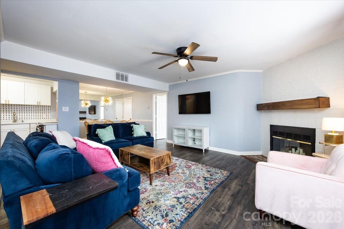 1608 Sharon Road W Charlotte NC 28210