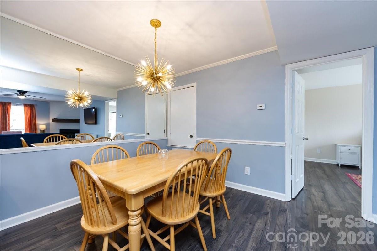 1608 Sharon Road W Charlotte NC 28210