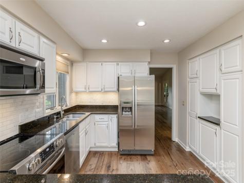 405 Wild Oak Lane Hendersonville NC 28791