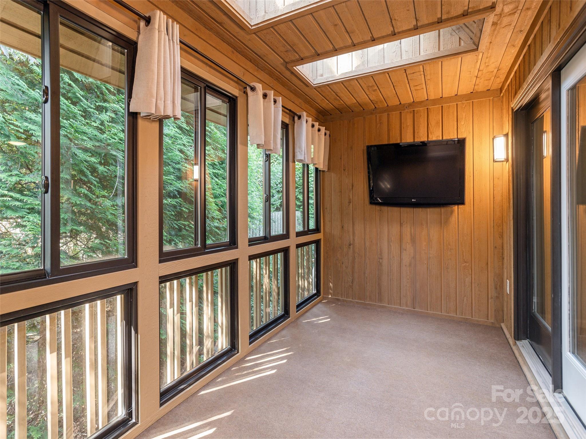 405 Wild Oak Lane Hendersonville NC 28791
