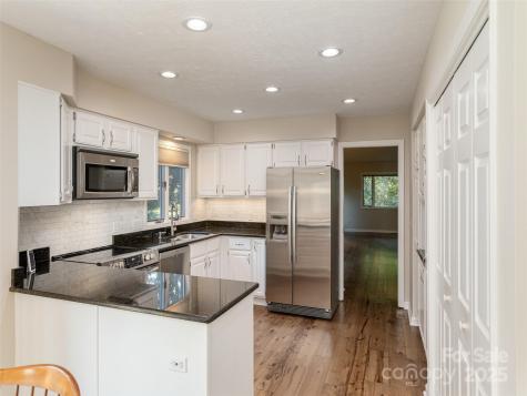 405 Wild Oak Lane Hendersonville NC 28791