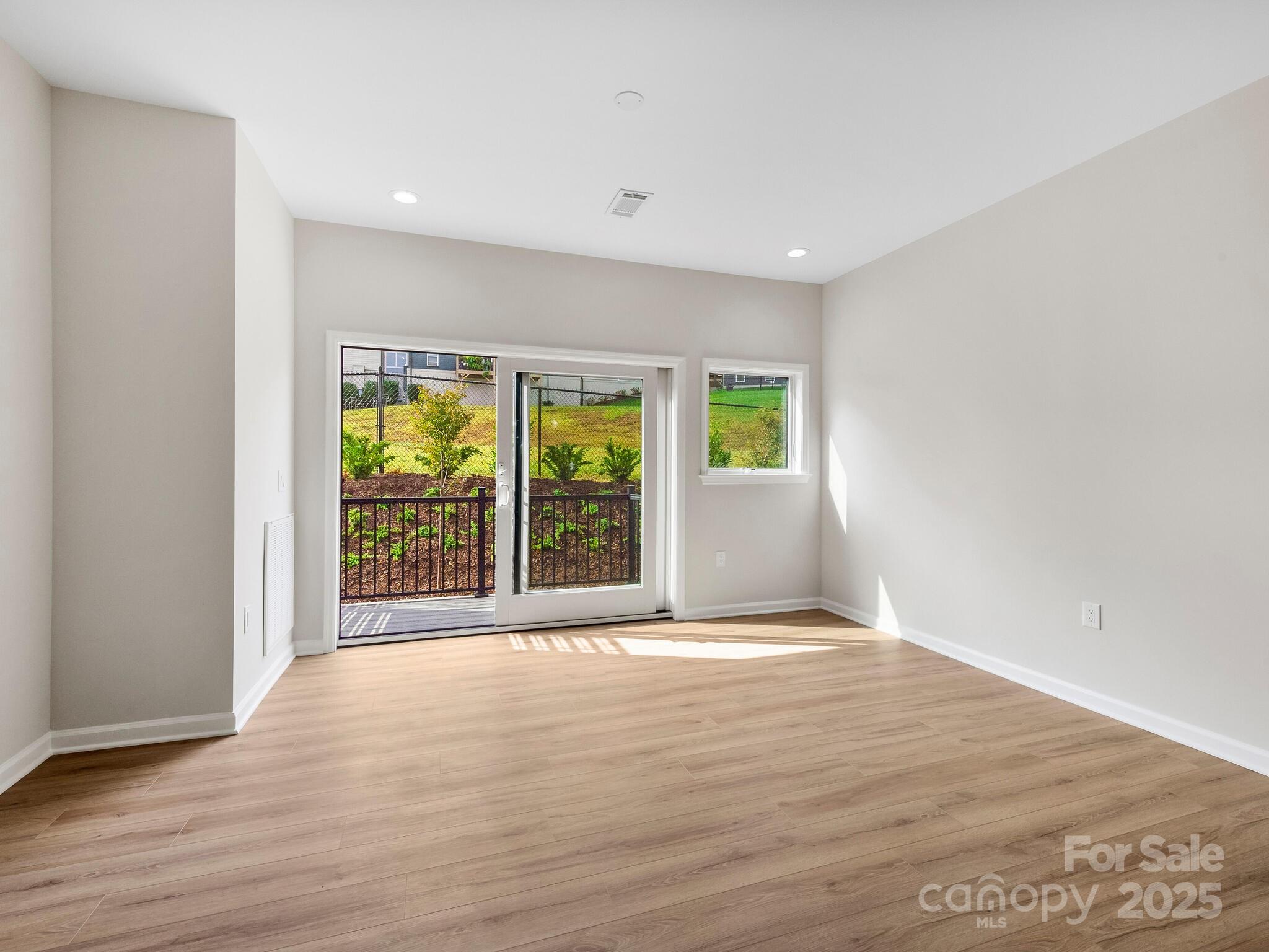 3 Lee Garden Lane Asheville NC 28801