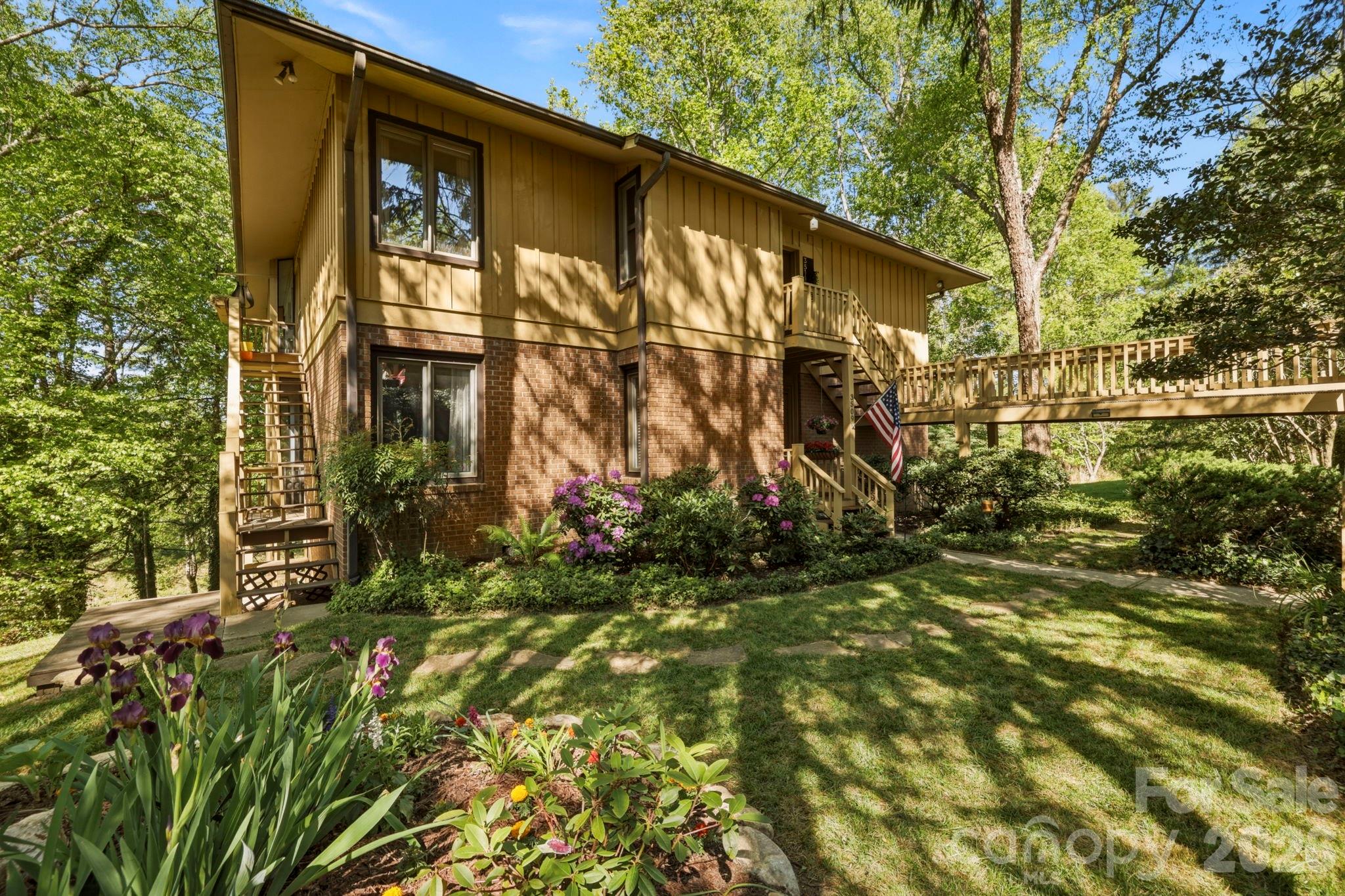 3509 Mountain Top Way Hendersonville NC 28739