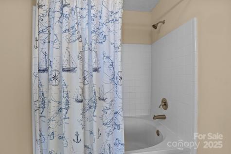 18009 Kings Point Drive Cornelius NC 28031