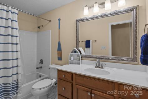 18009 Kings Point Drive Cornelius NC 28031