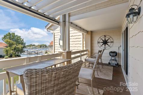 18009 Kings Point Drive Cornelius NC 28031