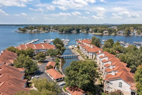 18009 Kings Point Drive Cornelius NC 28031