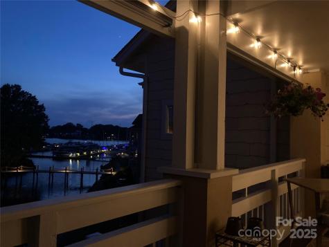 18009 Kings Point Drive Cornelius NC 28031