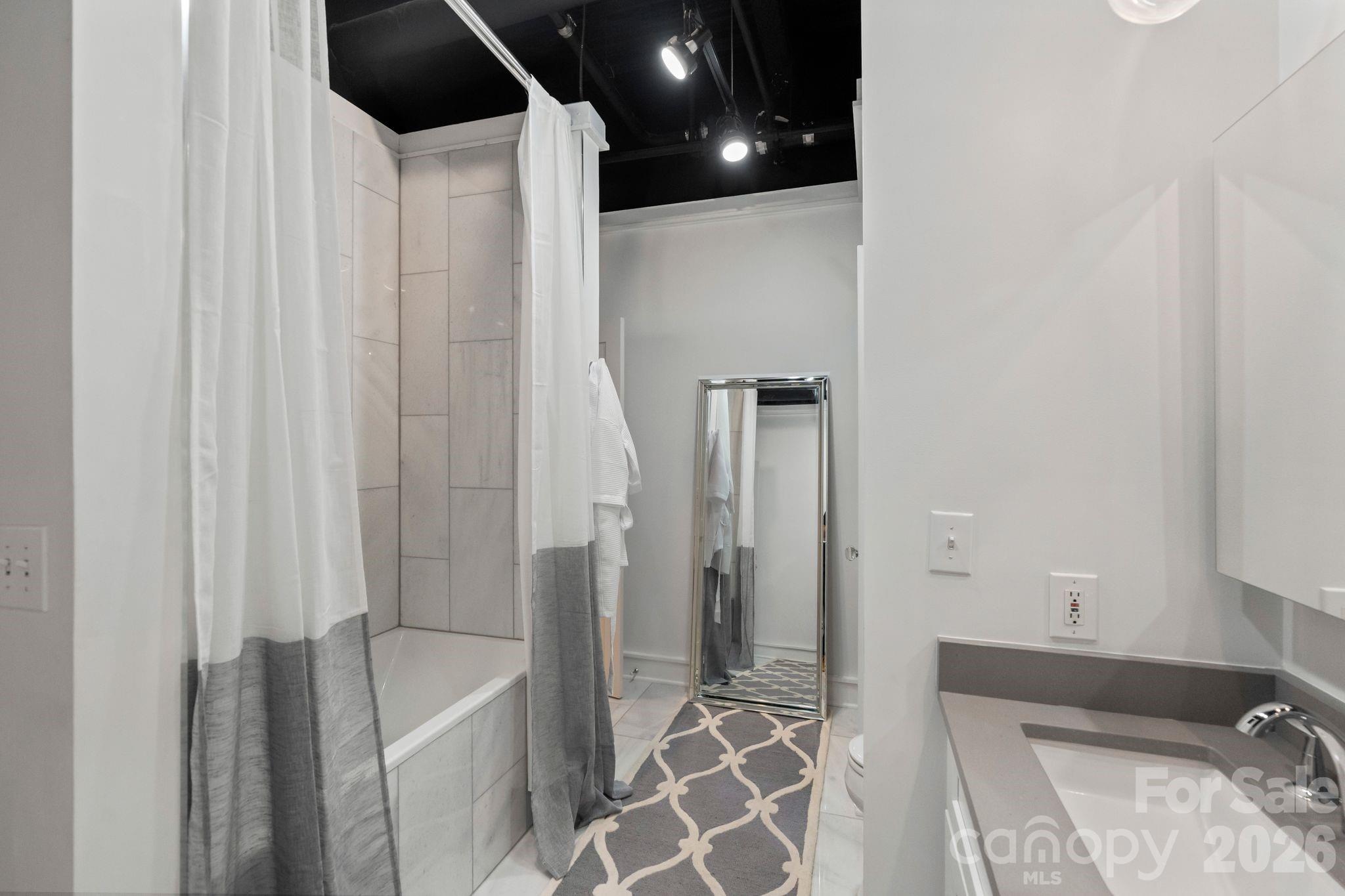 400 N Church Street Charlotte NC 28202