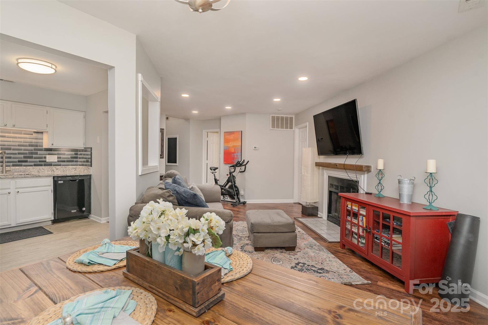 6501 Clavell Lane Charlotte NC 28210