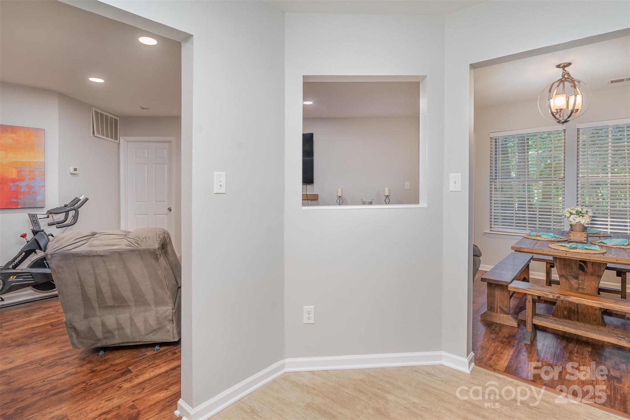 6501 Clavell Lane Charlotte NC 28210