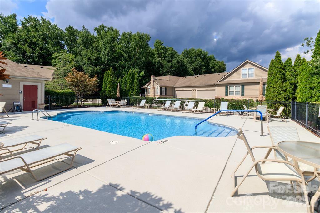3546 S Bank Court Matthews NC 28105
