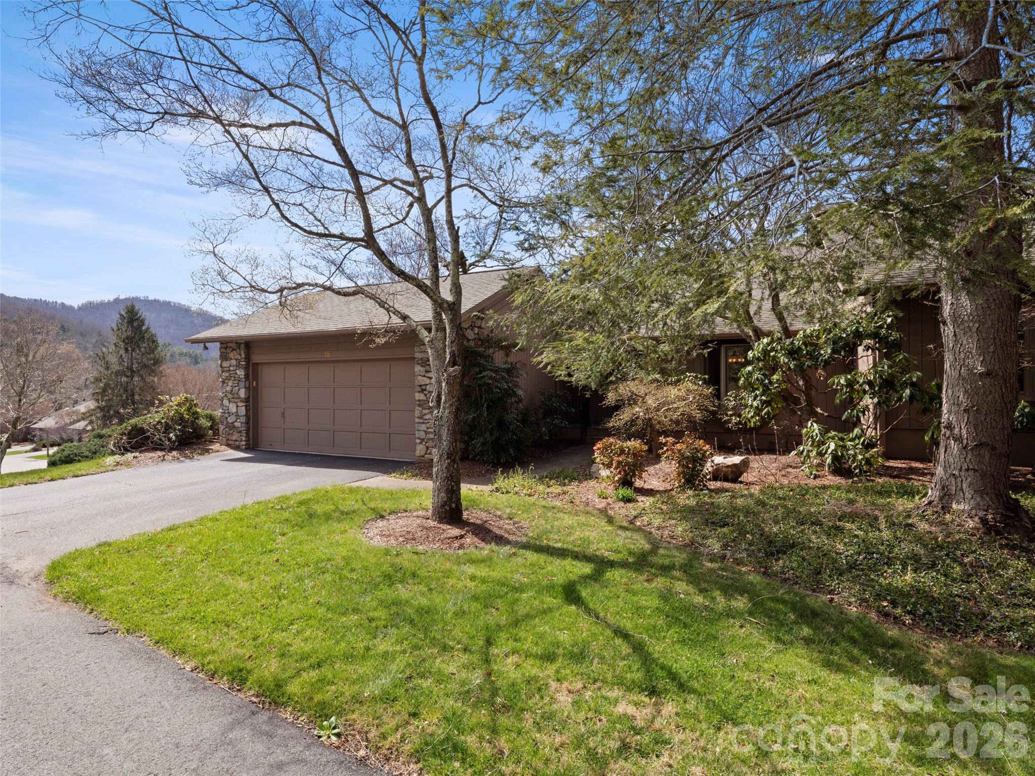 15 Ridge Terrace Asheville NC 28804
