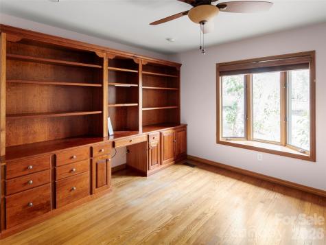15 Ridge Terrace Asheville NC 28804