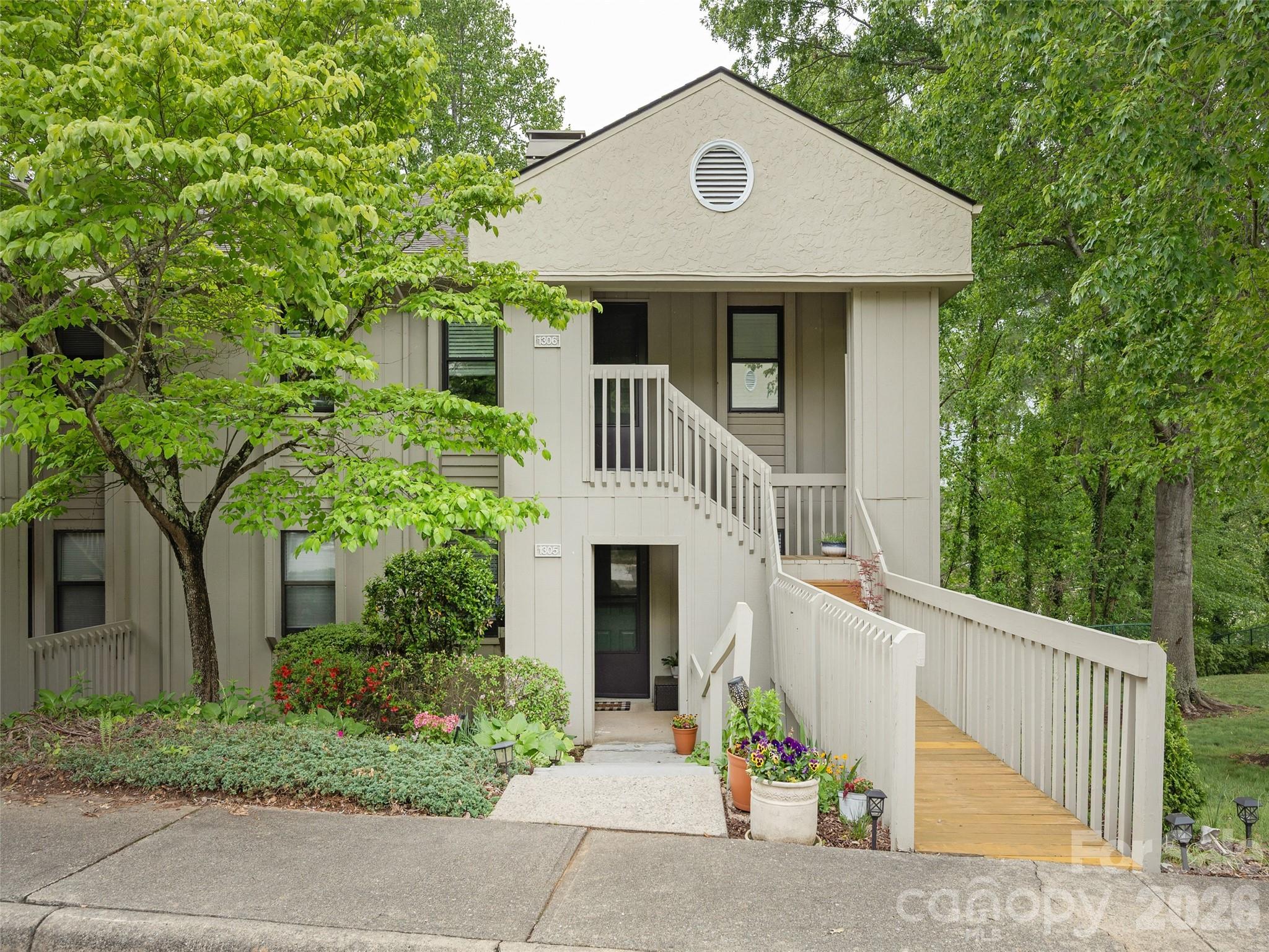 Asheville NC, 1305 Abbey Circle