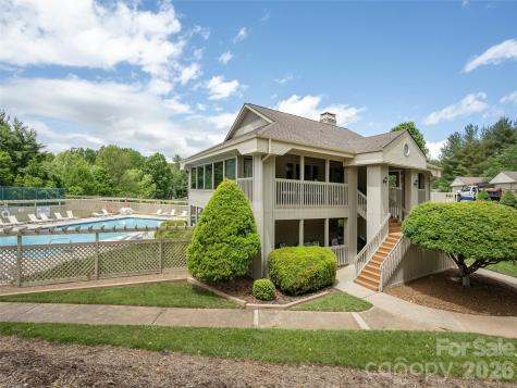 1305 Abbey Circle Asheville NC 28805