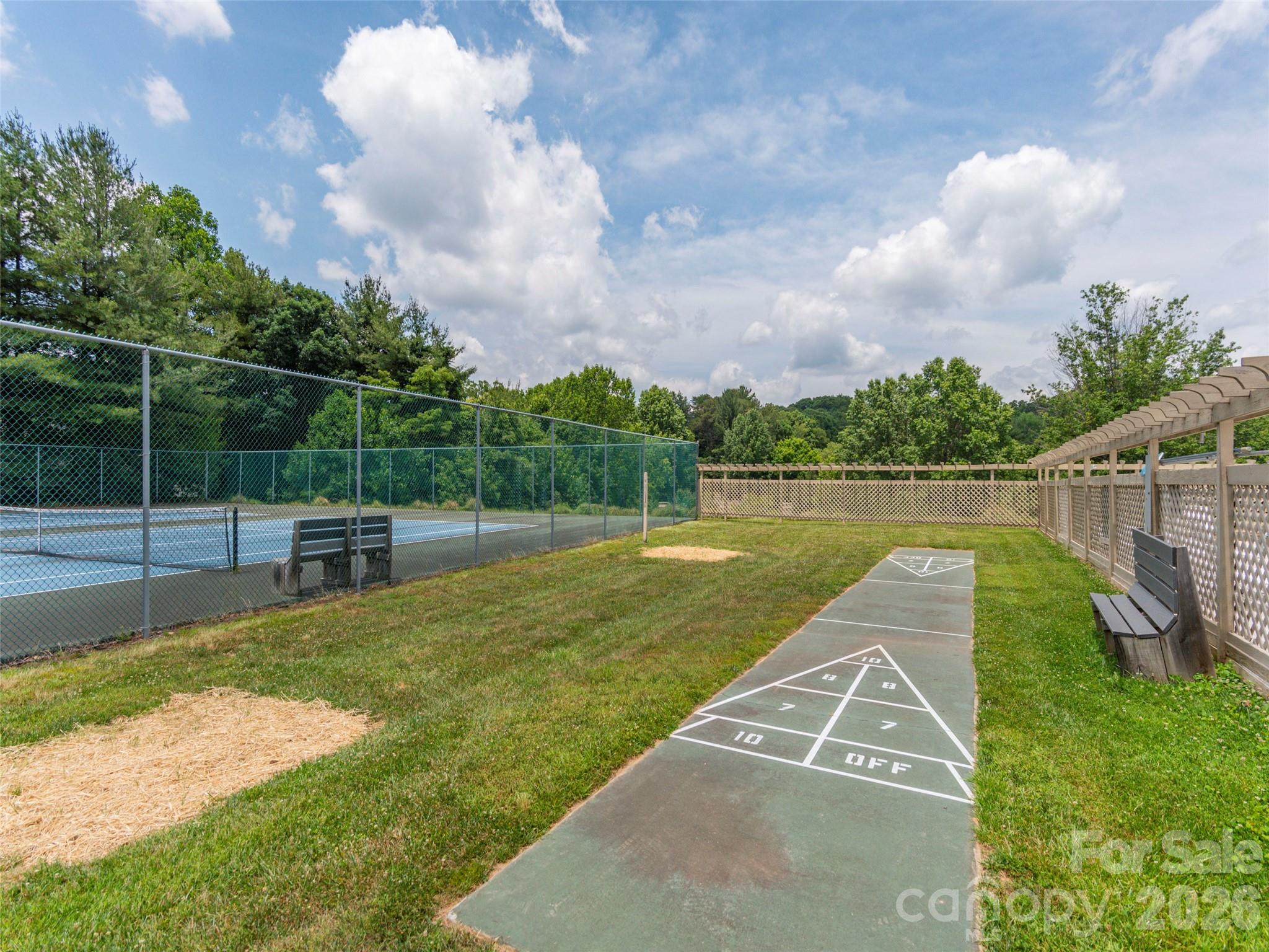 1305 Abbey Circle Asheville NC 28805
