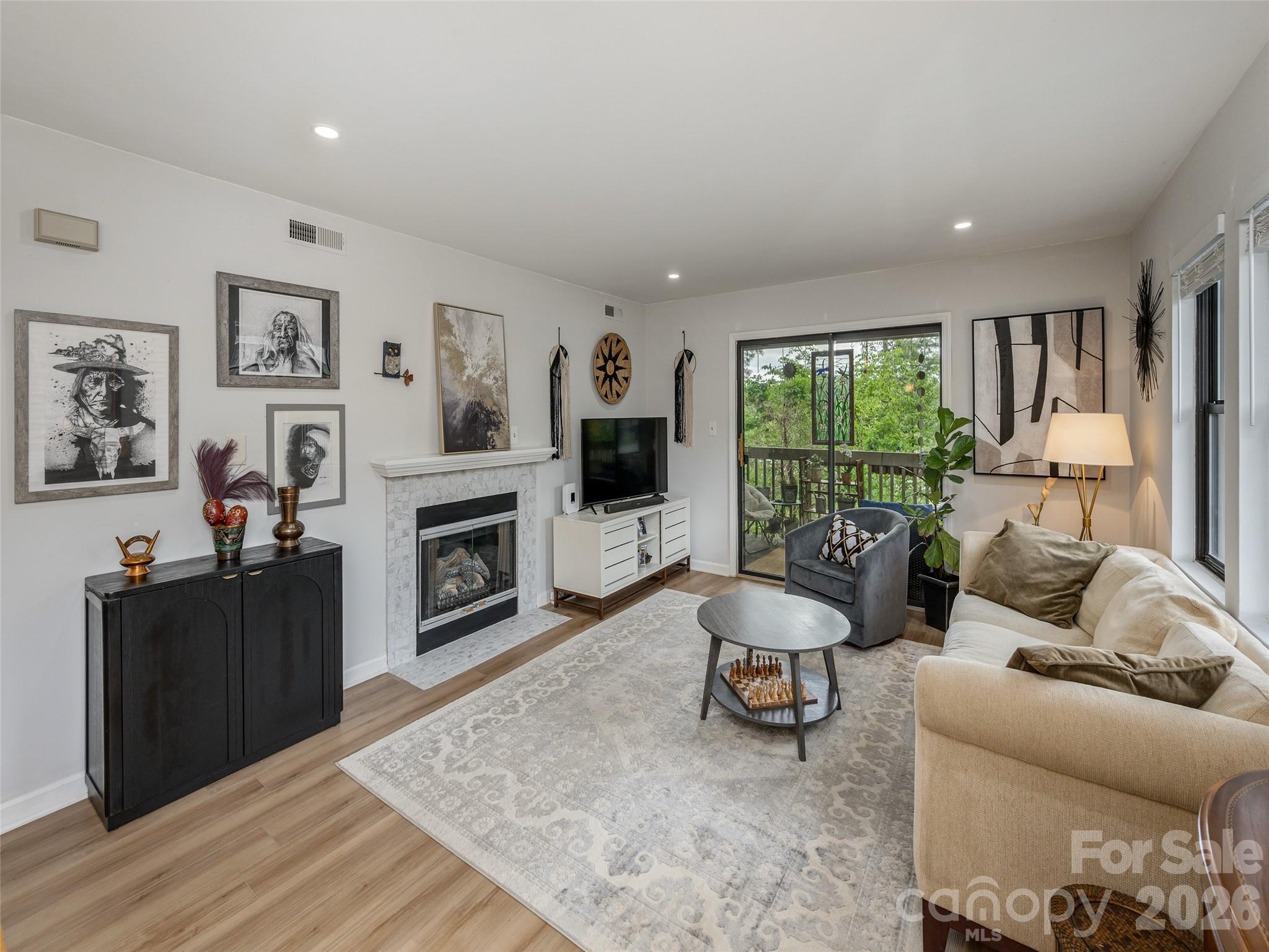 1305 Abbey Circle Asheville NC 28805