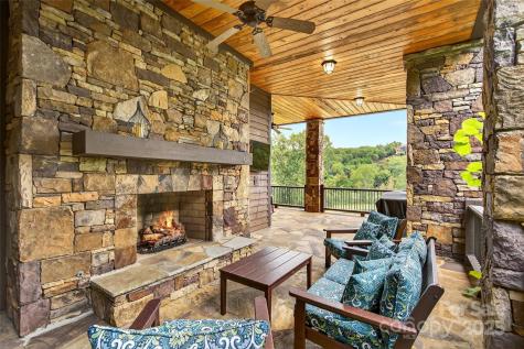 305 Clubhouse Lane Mill Spring NC 28756