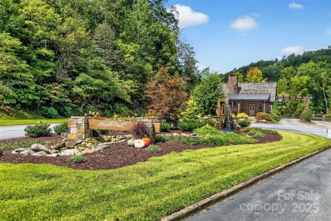 305 Clubhouse Lane Mill Spring NC 28756