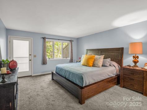 405 N Scarlet Oak Lane Hendersonville NC 28791