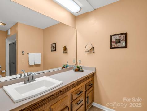 405 N Scarlet Oak Lane Hendersonville NC 28791