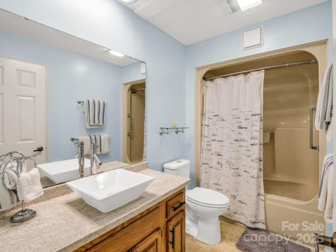 405 N Scarlet Oak Lane Hendersonville NC 28791