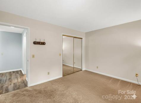 405 N Scarlet Oak Lane Hendersonville NC 28791