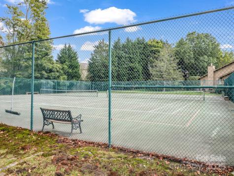 405 N Scarlet Oak Lane Hendersonville NC 28791