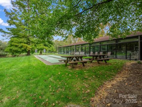 405 N Scarlet Oak Lane Hendersonville NC 28791