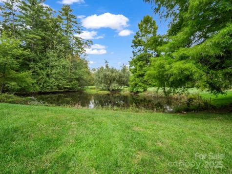 405 N Scarlet Oak Lane Hendersonville NC 28791