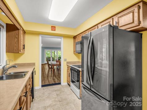 405 N Scarlet Oak Lane Hendersonville NC 28791