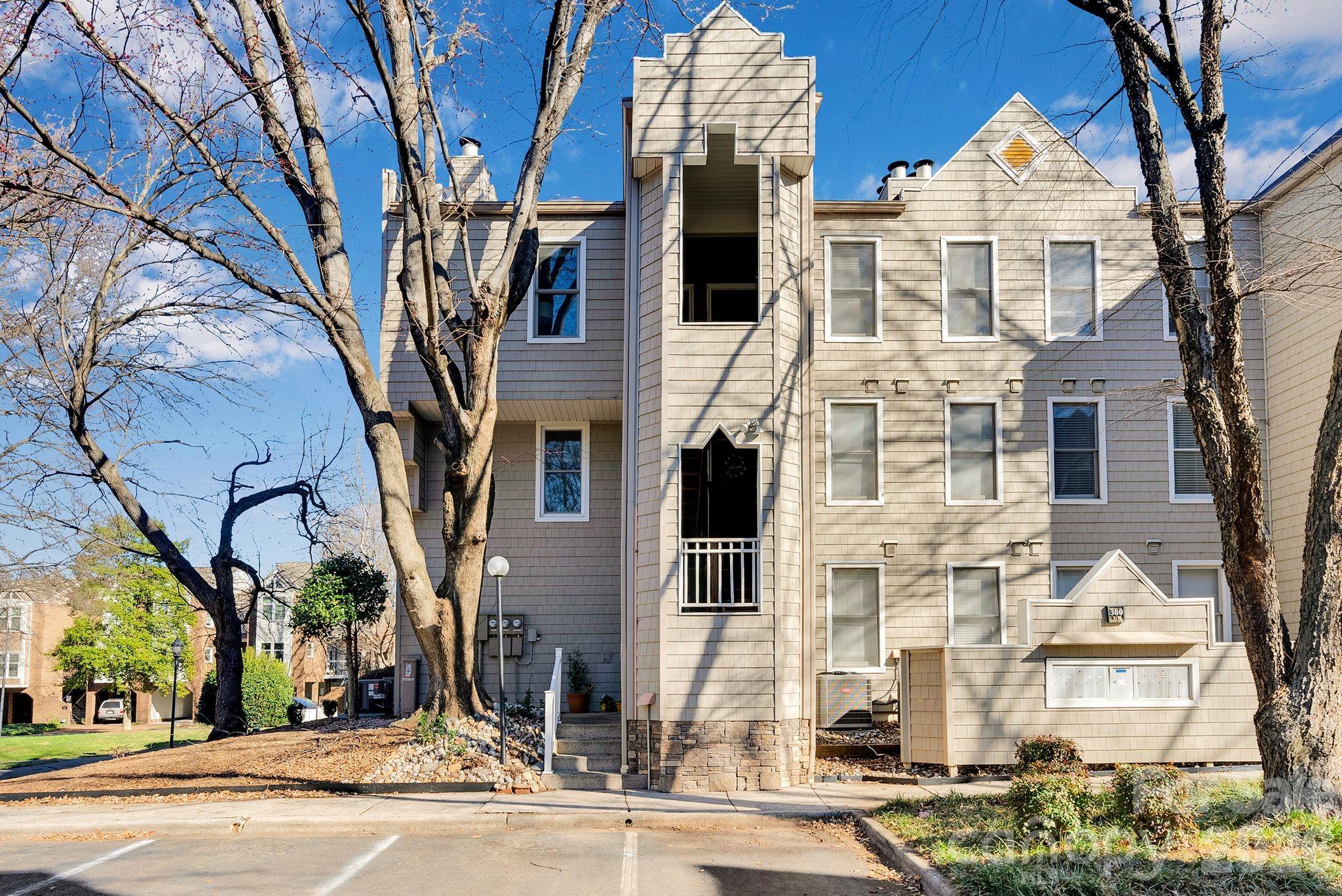 300 S Cedar Street Charlotte NC 28202