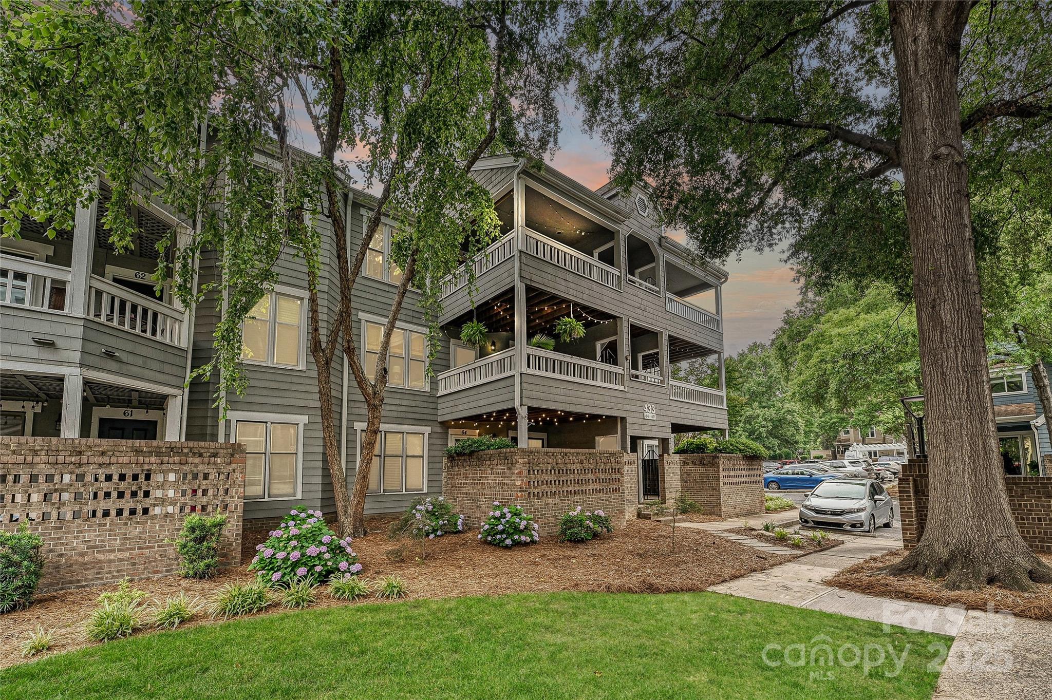 433-68 W 8th Street Charlotte NC 28202