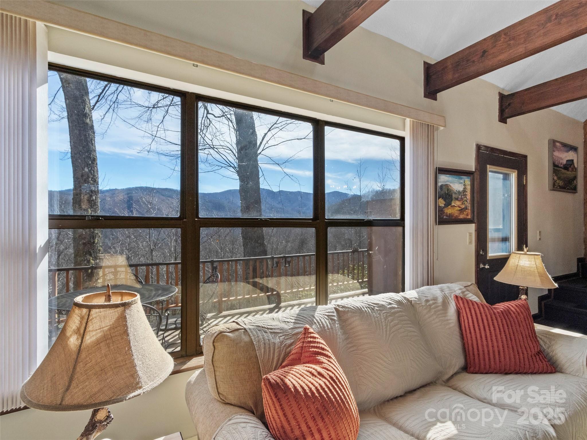 383 Overlook Drive Burnsville NC 28714