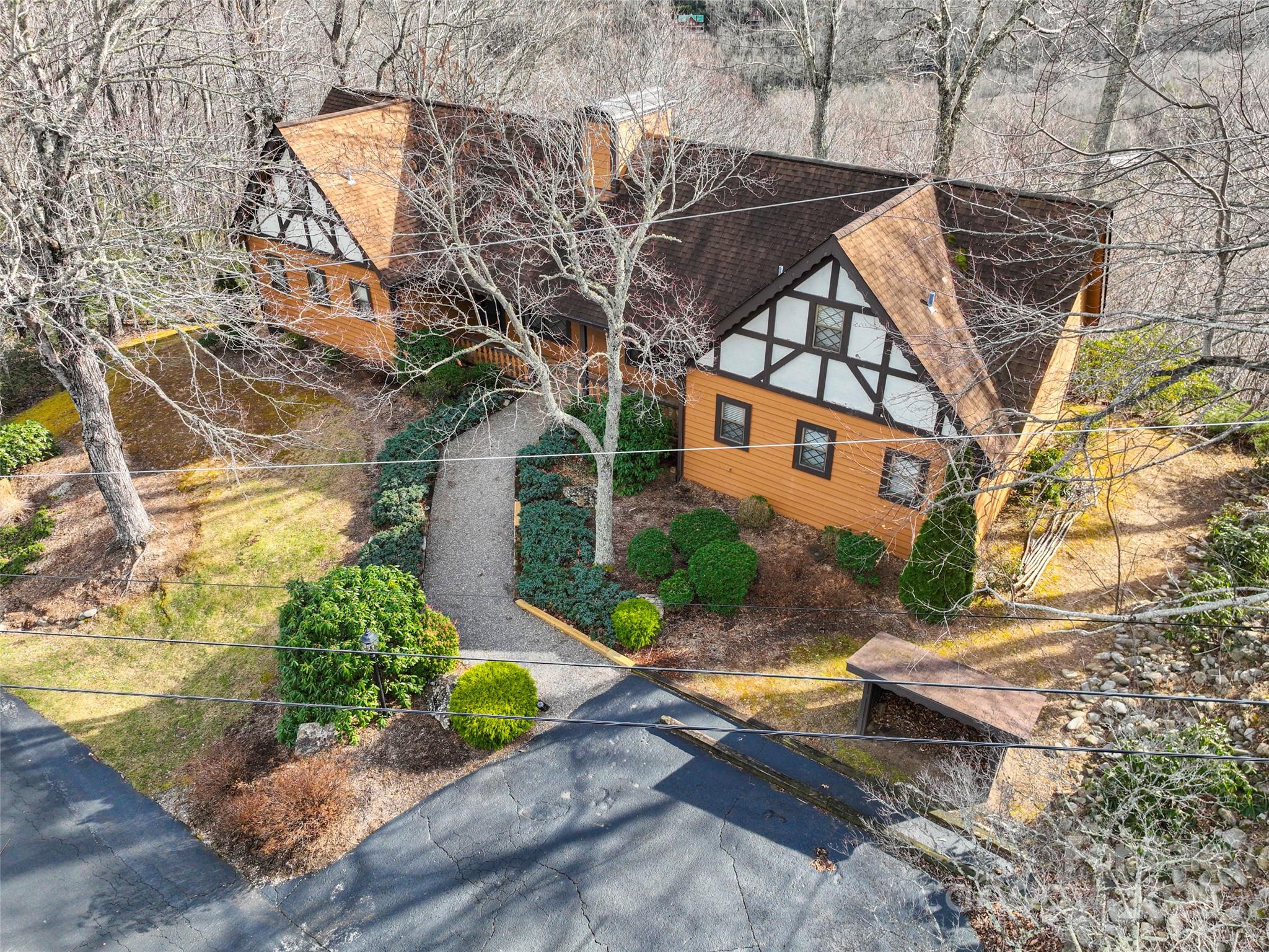 383 Overlook Drive Burnsville NC 28714