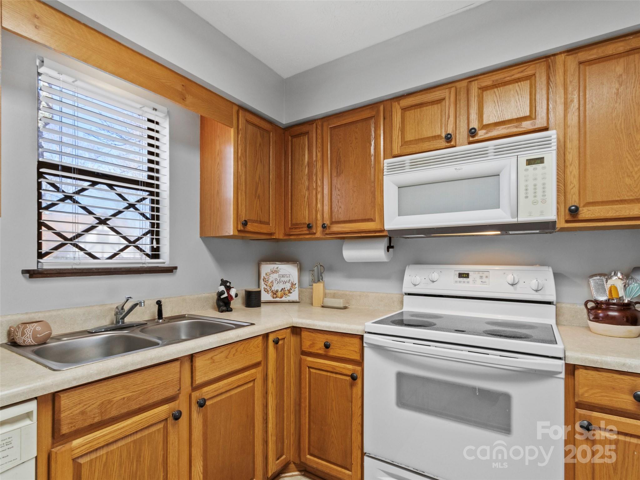 383 Overlook Drive Burnsville NC 28714