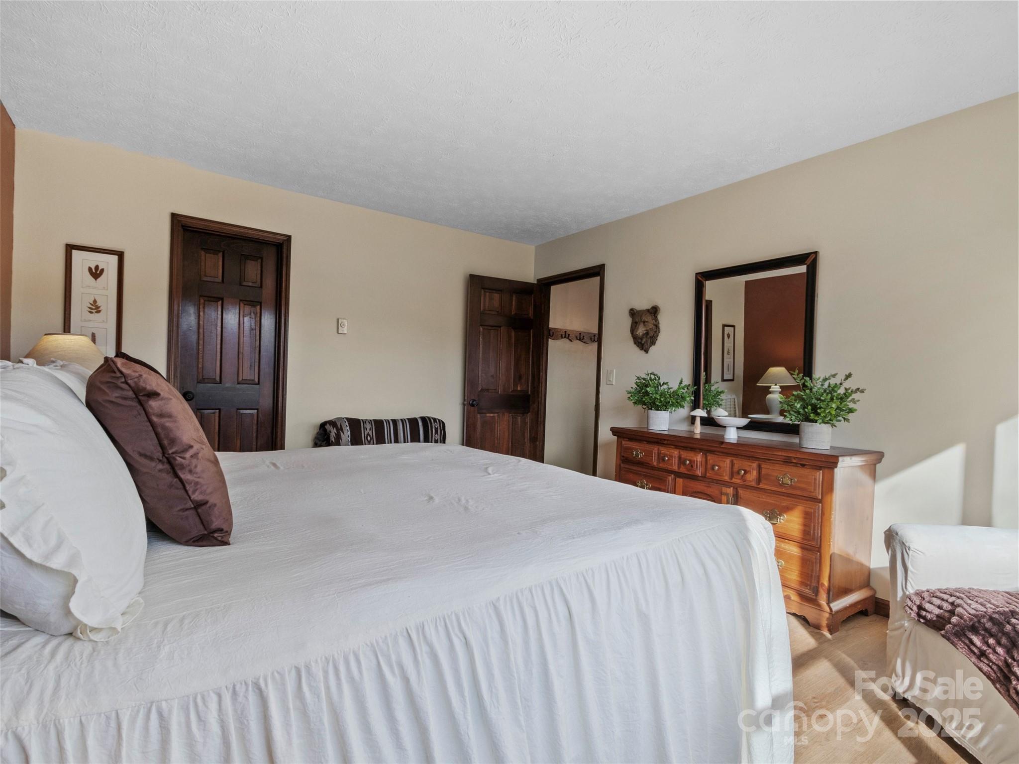 383 Overlook Drive Burnsville NC 28714